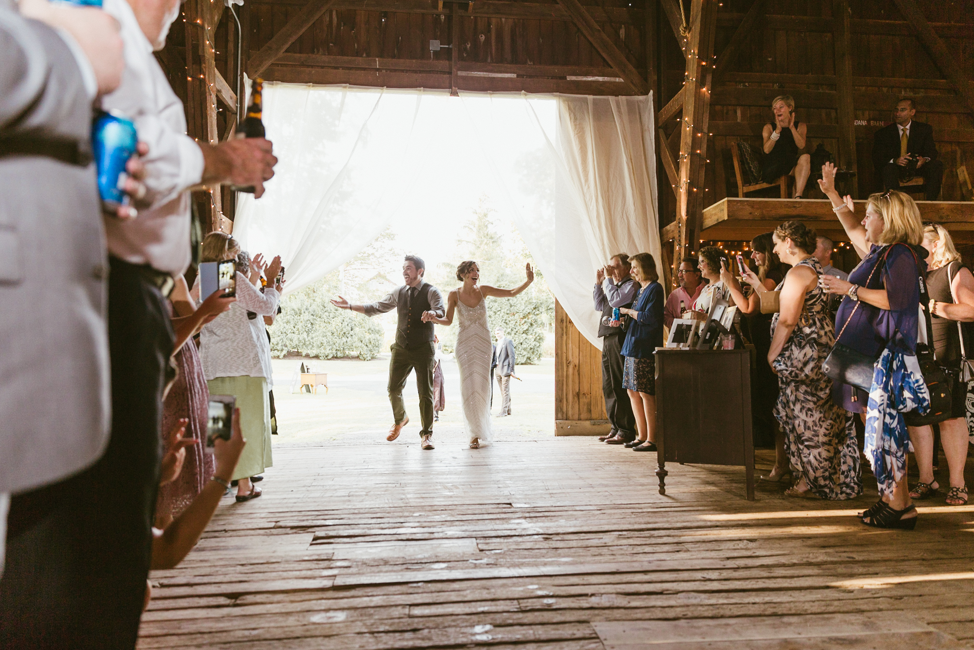 Skaneateles NY Rustic Glam Barn Wedding Photographer Syracuse B.Fotographic-170